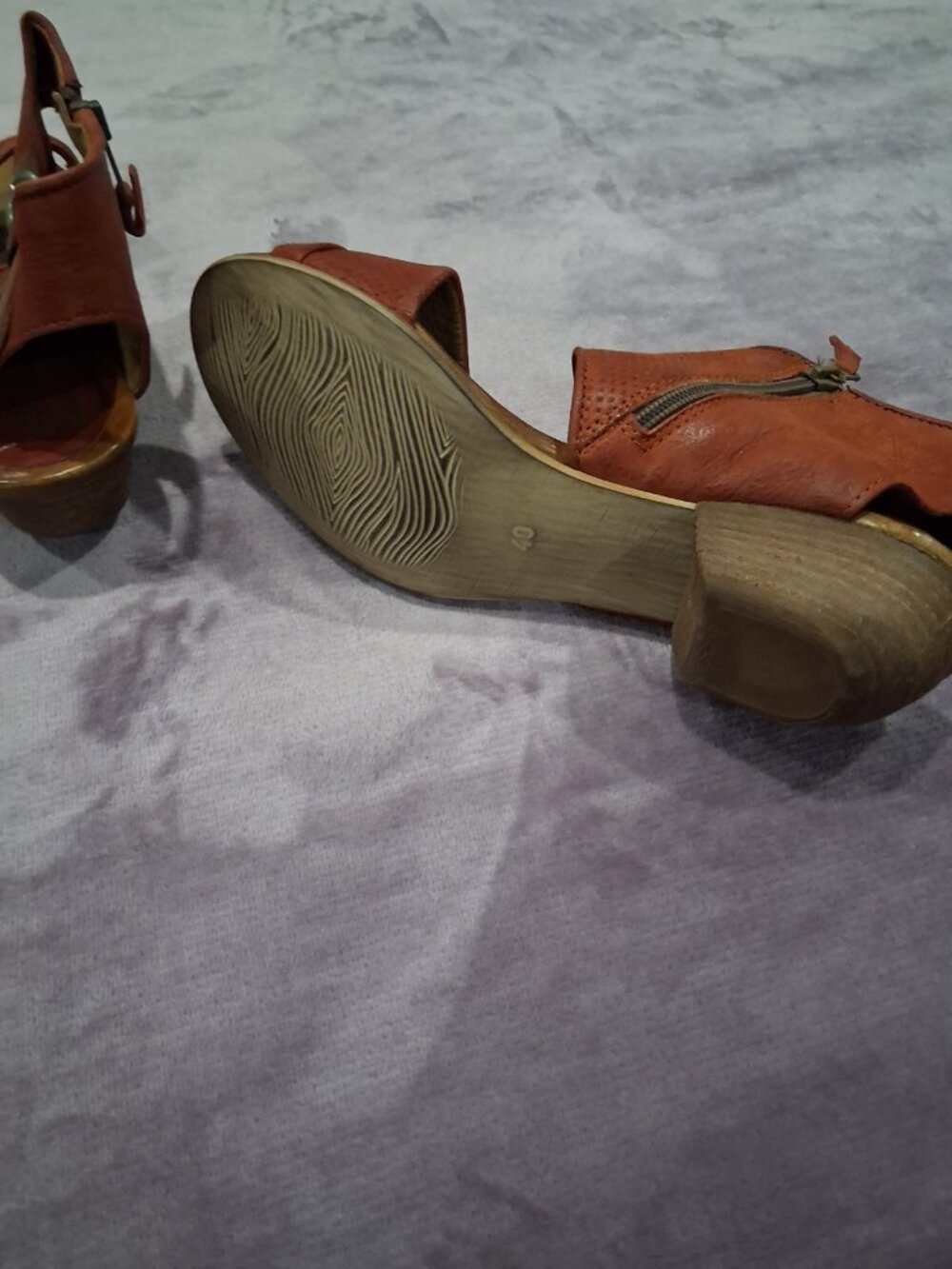 MIZ MOOZ RUST SANDAL size 9 - Picture 4 of 4
